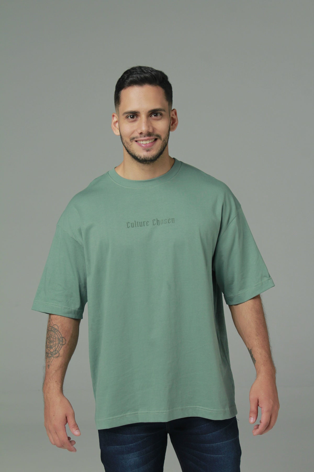 CAMISETA HOMBRE BOX FIT -VERDE